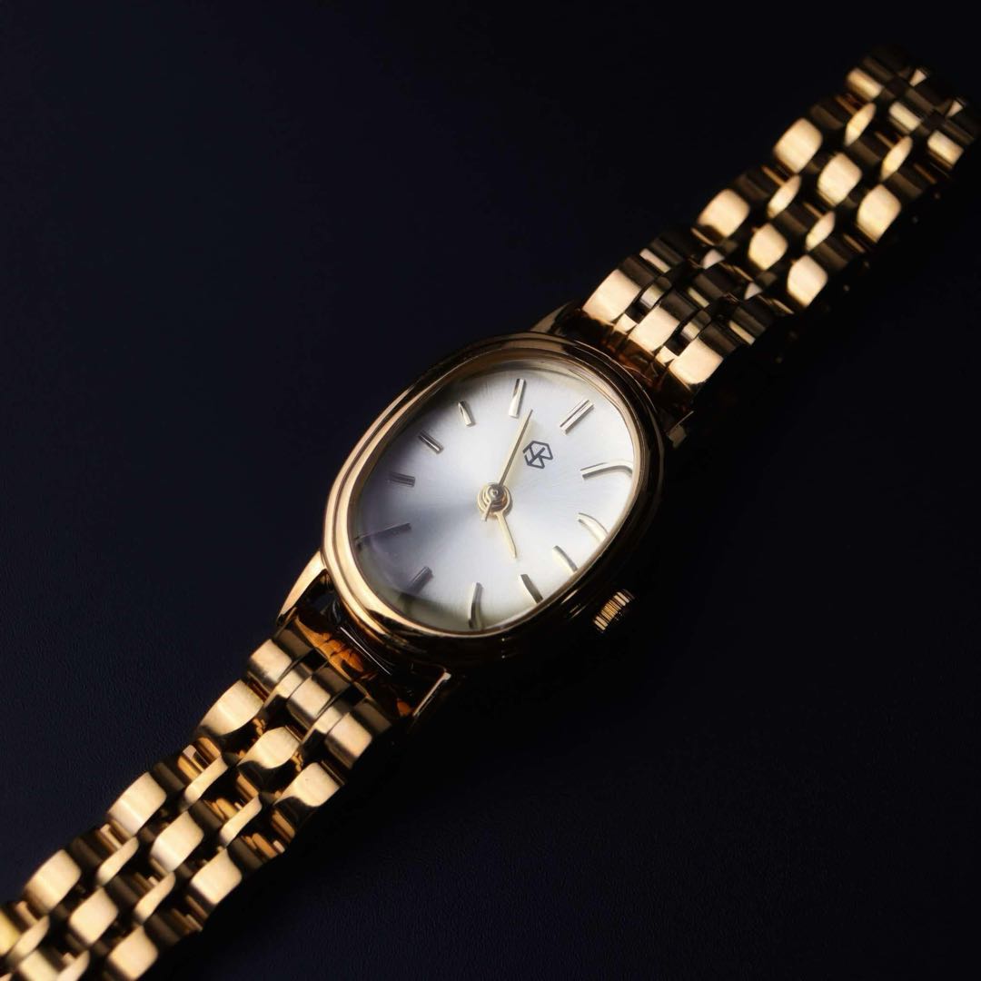 DEMETER Oval Watch