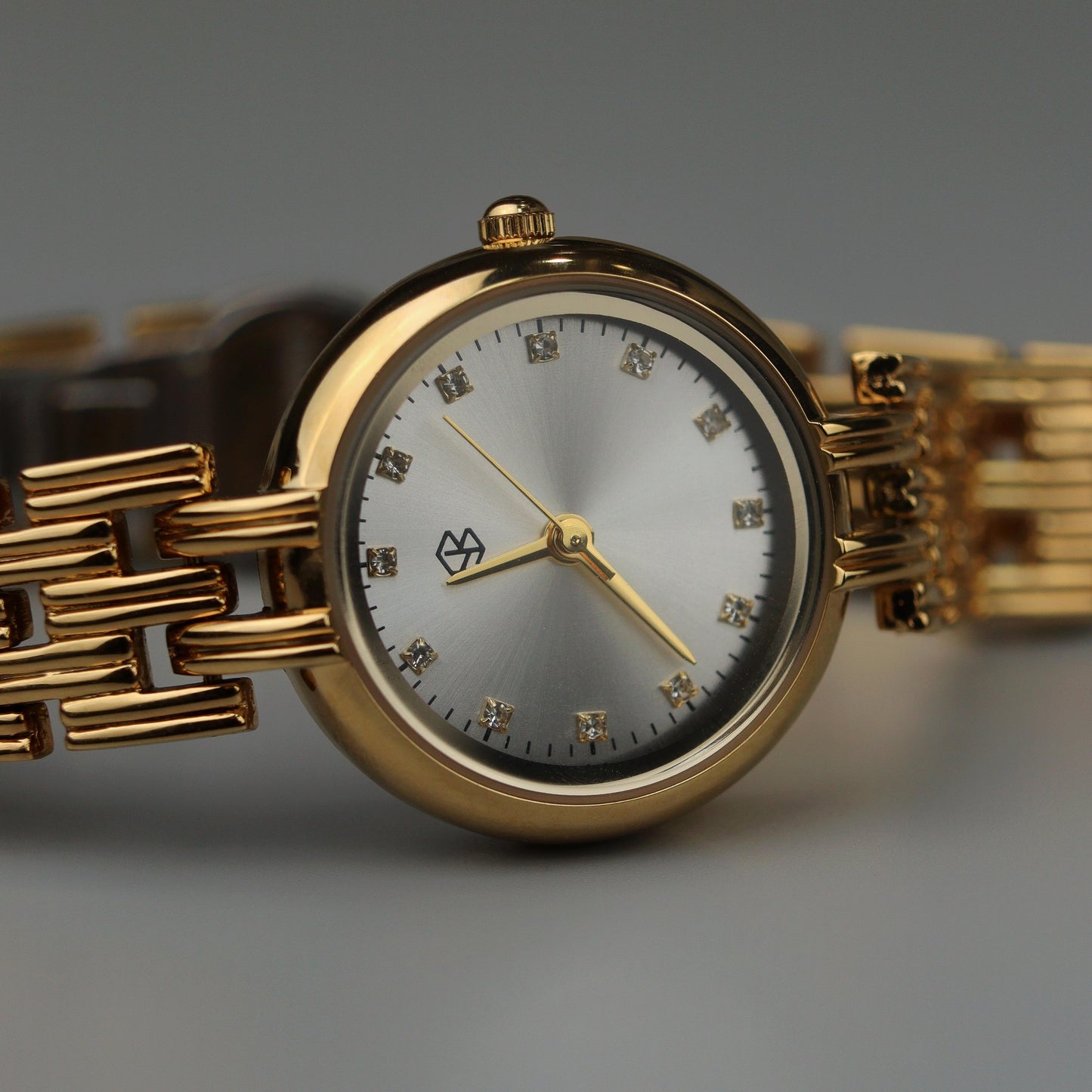 CEDON Round Case Watches for Women