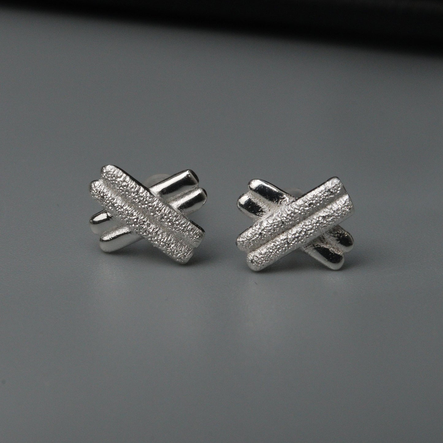 KHARI S925 Silver Double X Stud Earrings Women's
