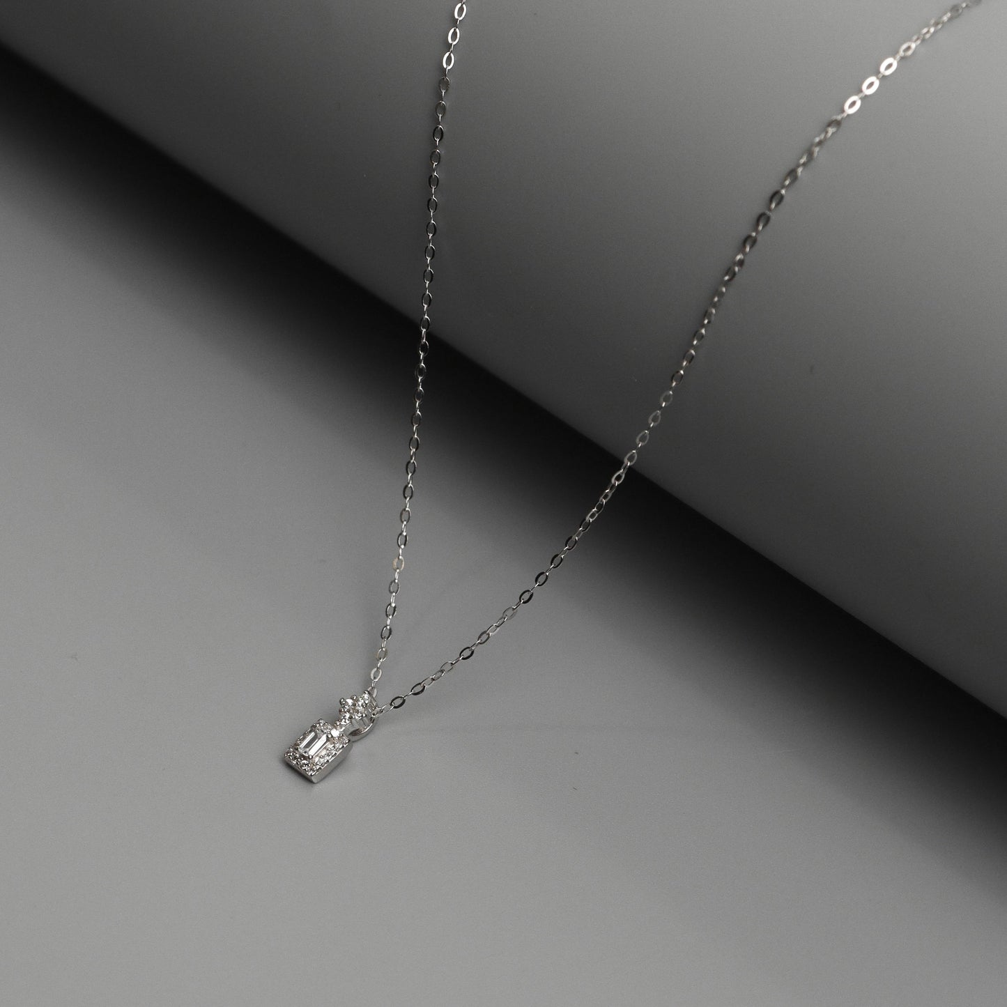 EMMIE S925 Silver Mini Rectangle Pendant Chain Necklace for Women