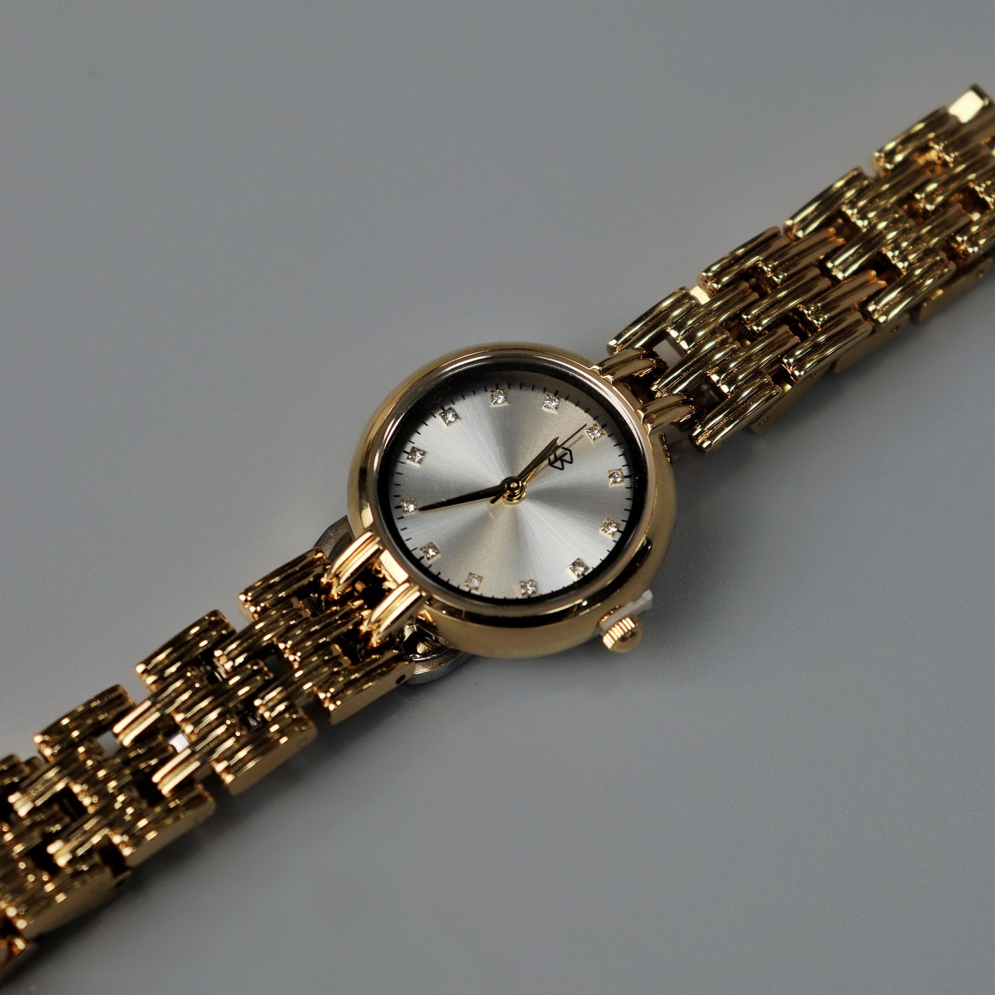 CEDON Round Case Watches for Women