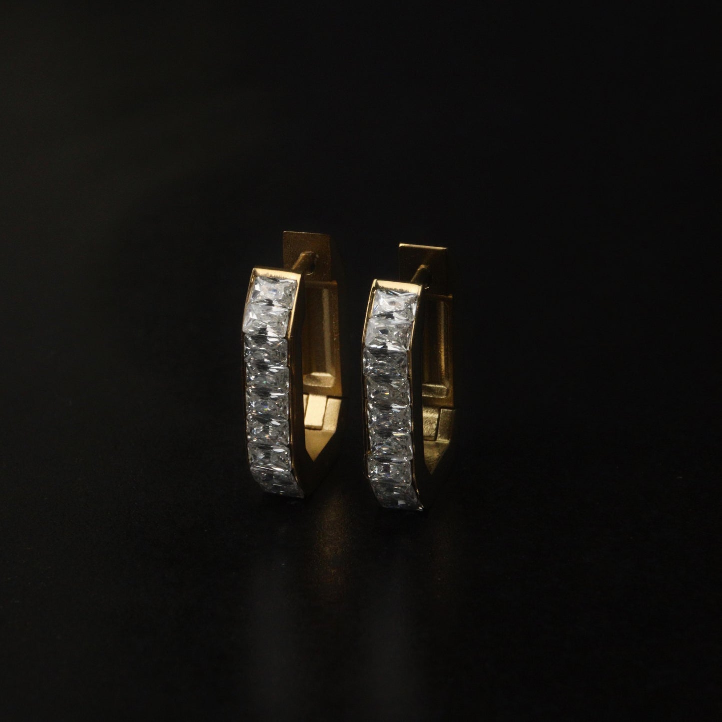 BREE Rectangle Silver/Gld Small & Big Edge Embedded Clip Earrings