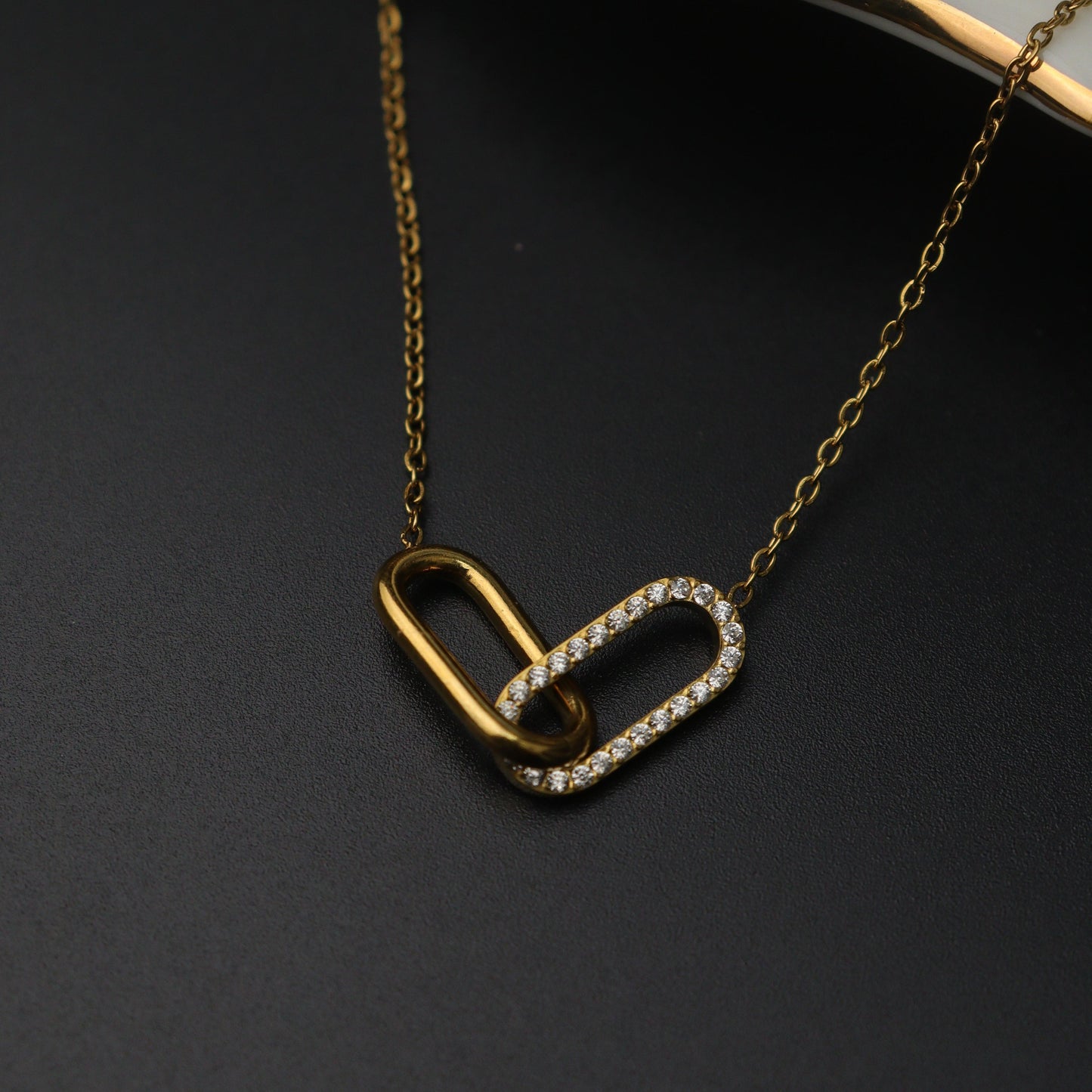 HBElaganza Collection Sets of Chain Pendant Necklace, Bracelet, And Earrings Women's