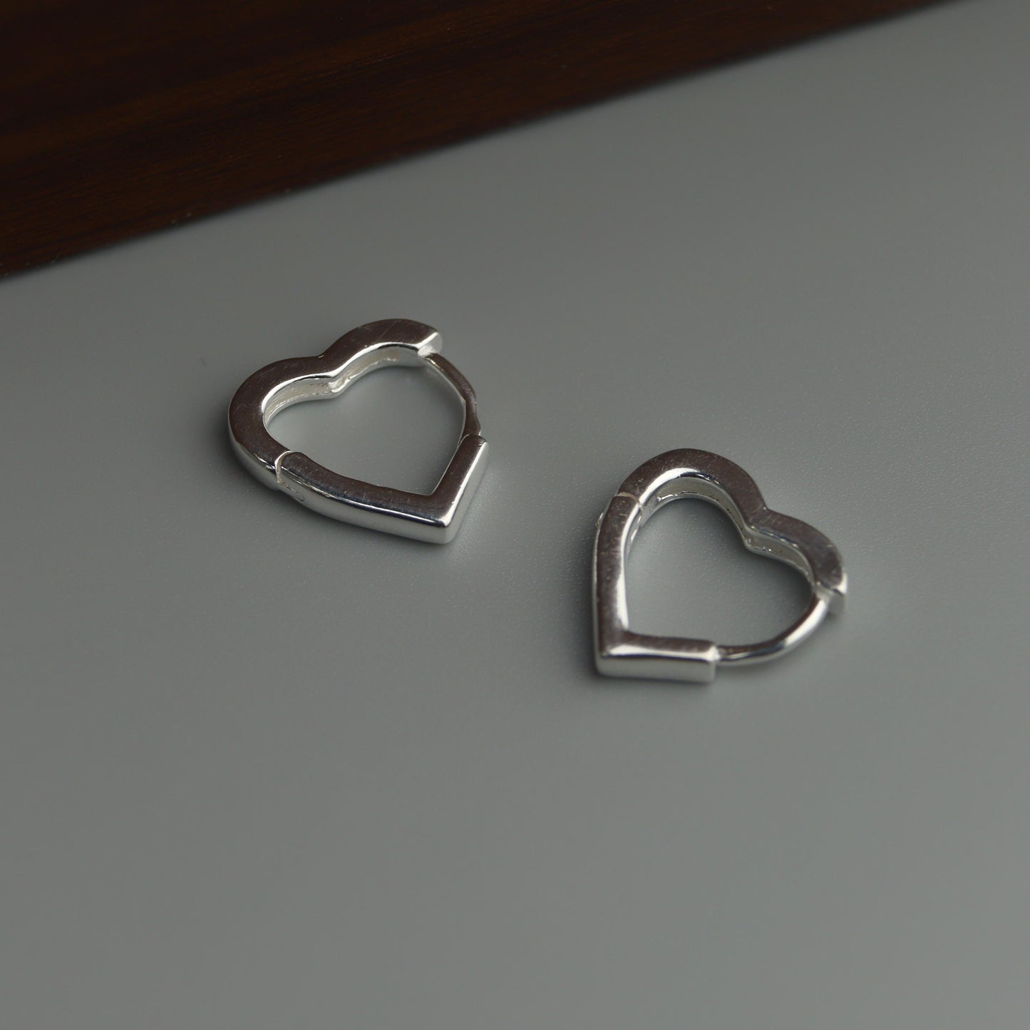 DEAN S925 Silver Mini Heart Clip Earrings