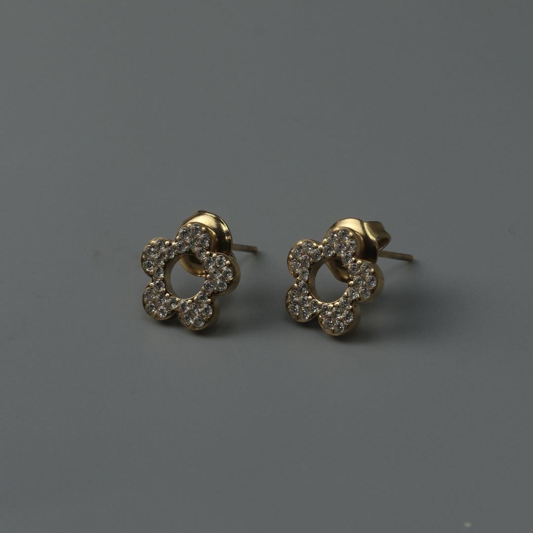 NICA Daisy Flower Embedded 10mm Stud Earrings for Women