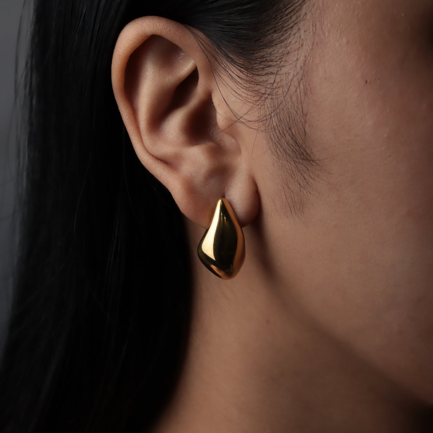 CHUNKY SCOOP EARRINGS