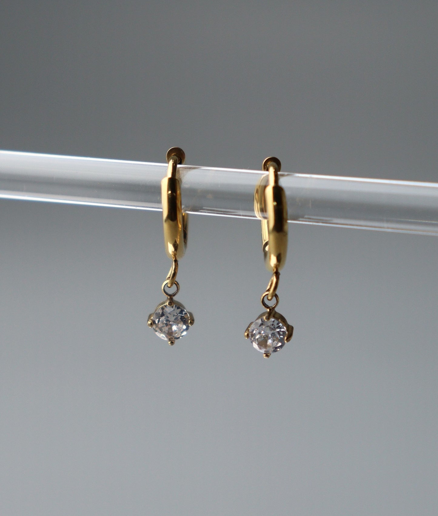 MILADA Small Huggie Clip Earrings