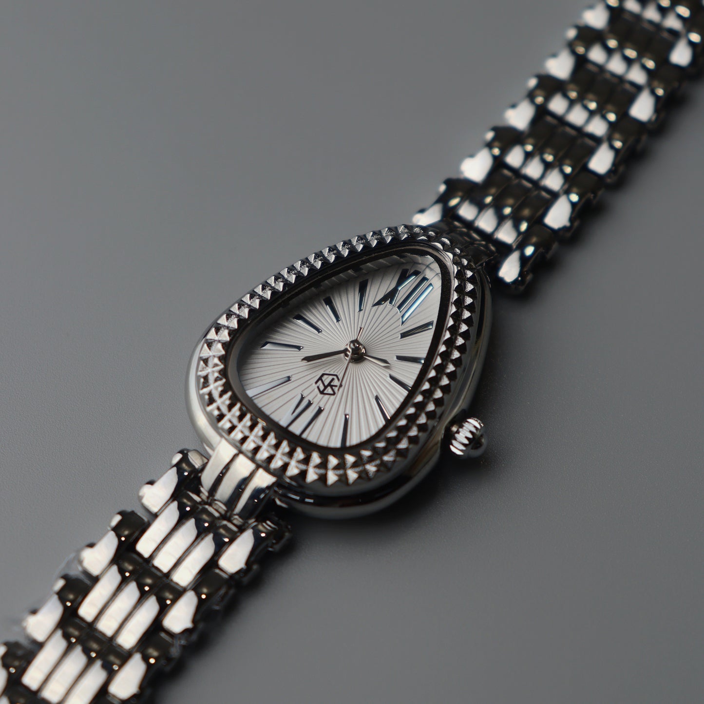 NOVIA Snake Head Silver Watch
