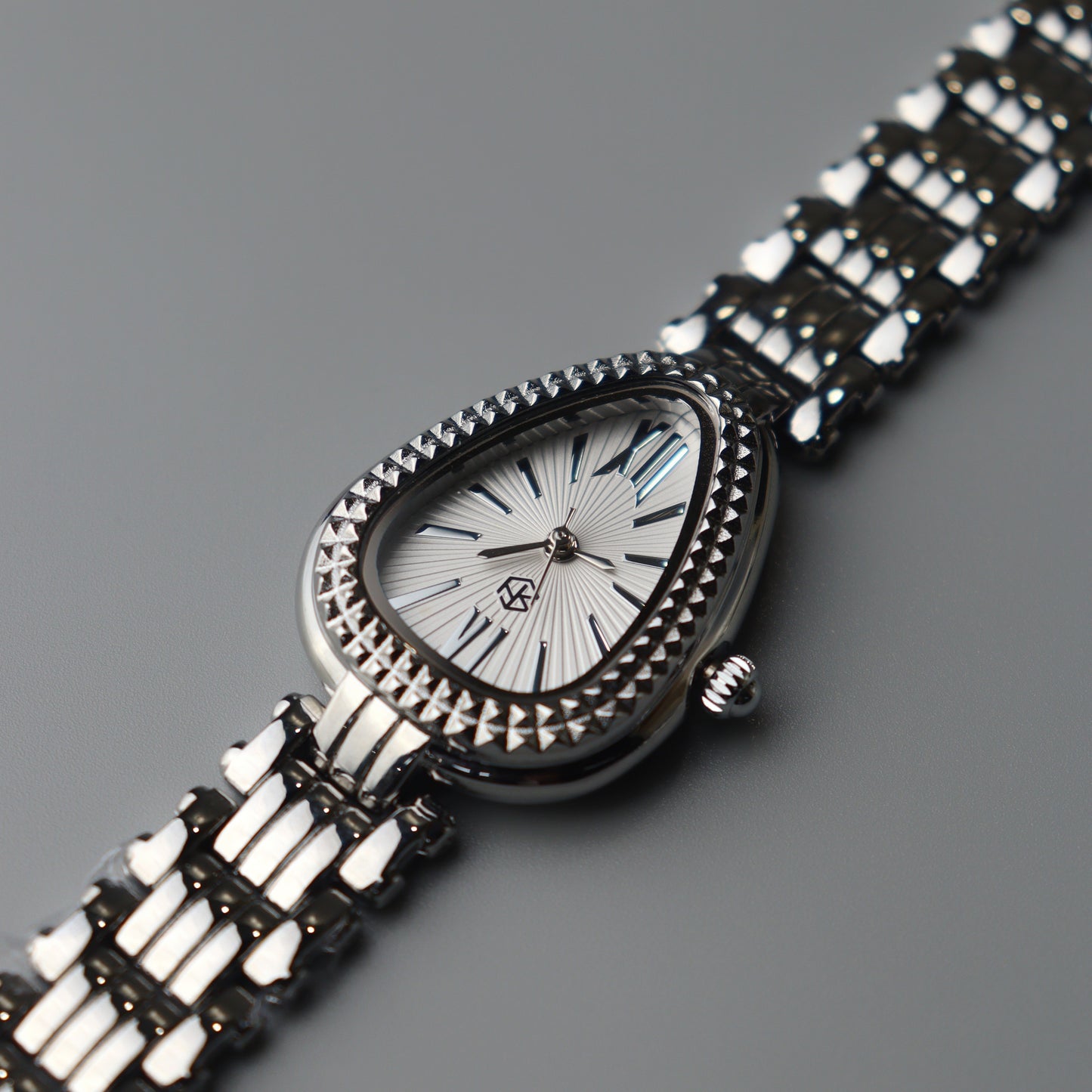 NOVIA Snake Head Silver Watch