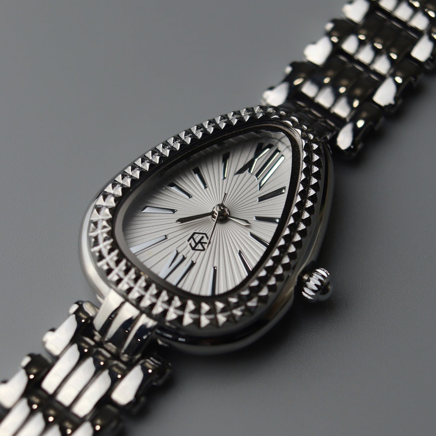 NOVIA Snake Head Silver Watch