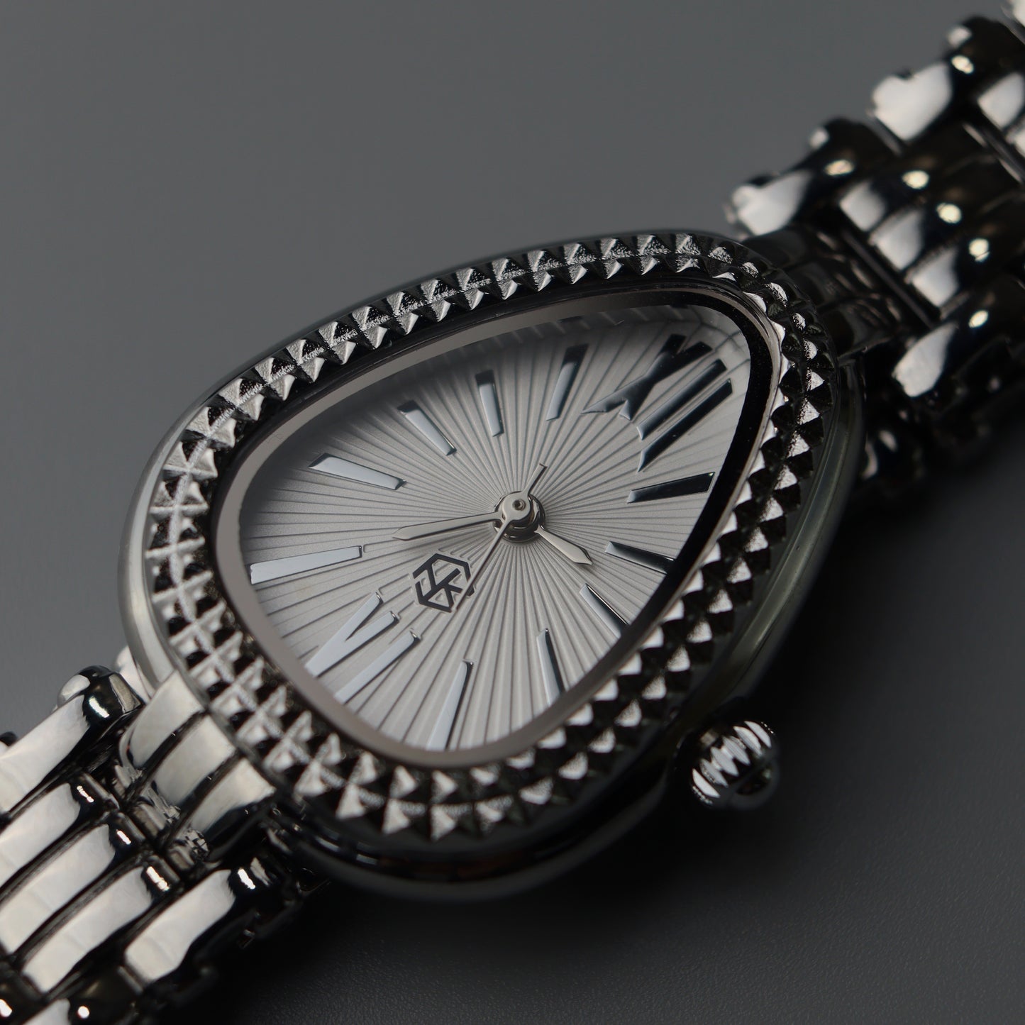 NOVIA Snake Head Silver Watch