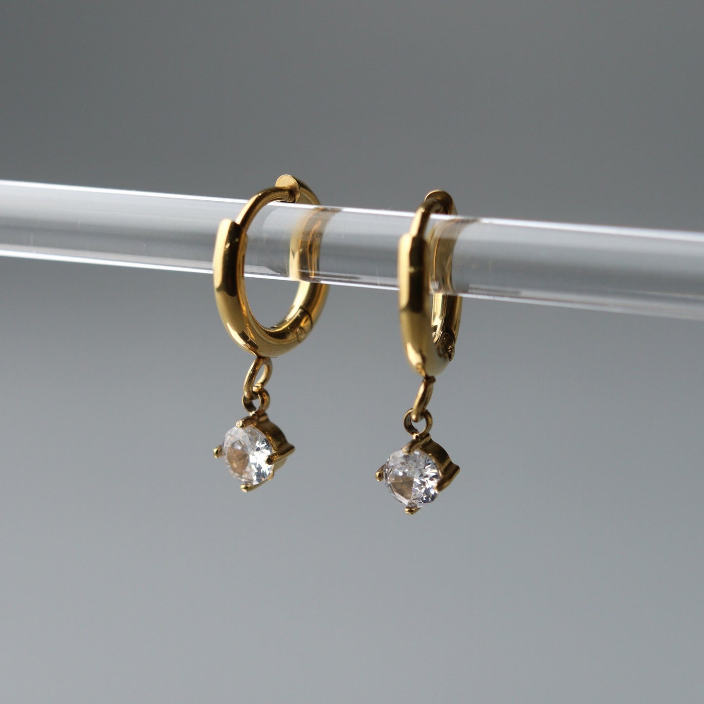 MILADA Small Huggie Clip Earrings