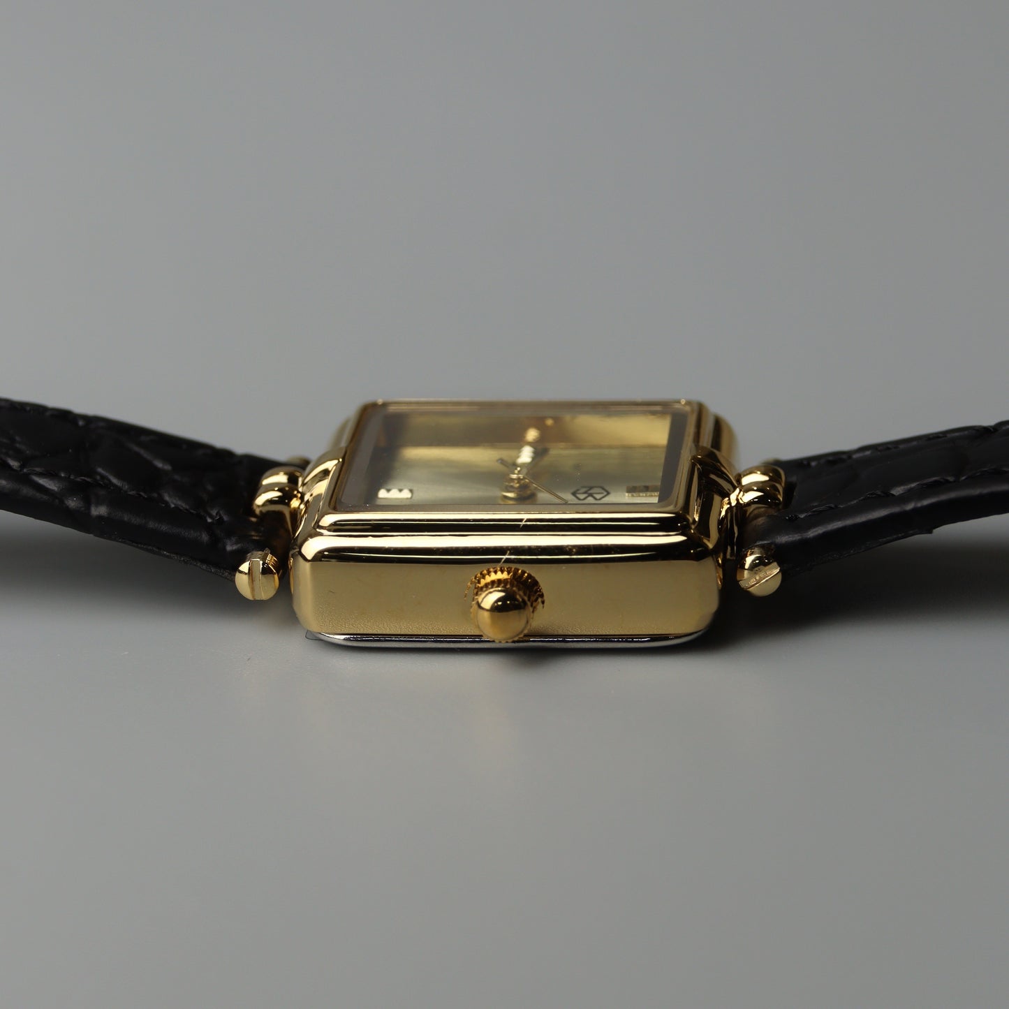 ORVALEN Square Leather Strap Watch