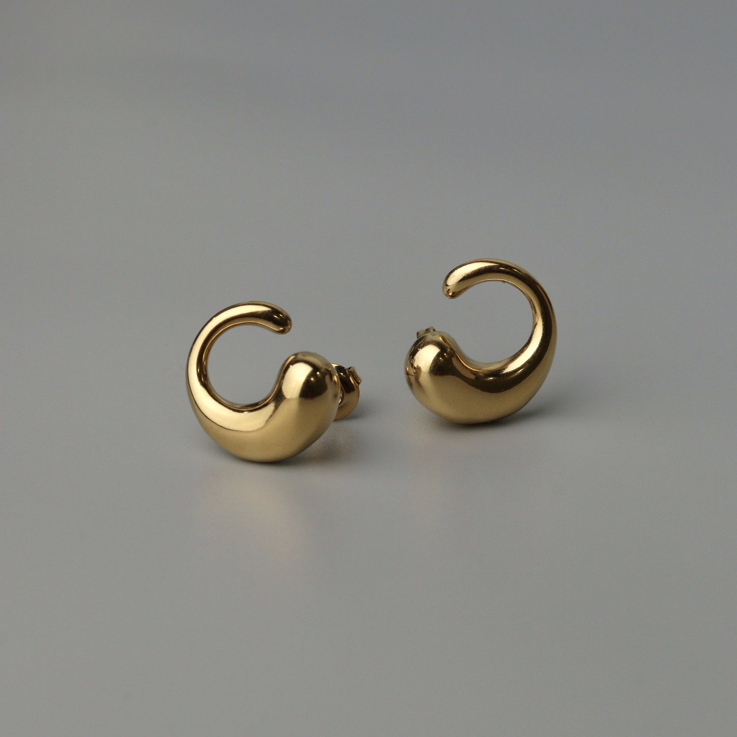 TARA C Droplet Stud