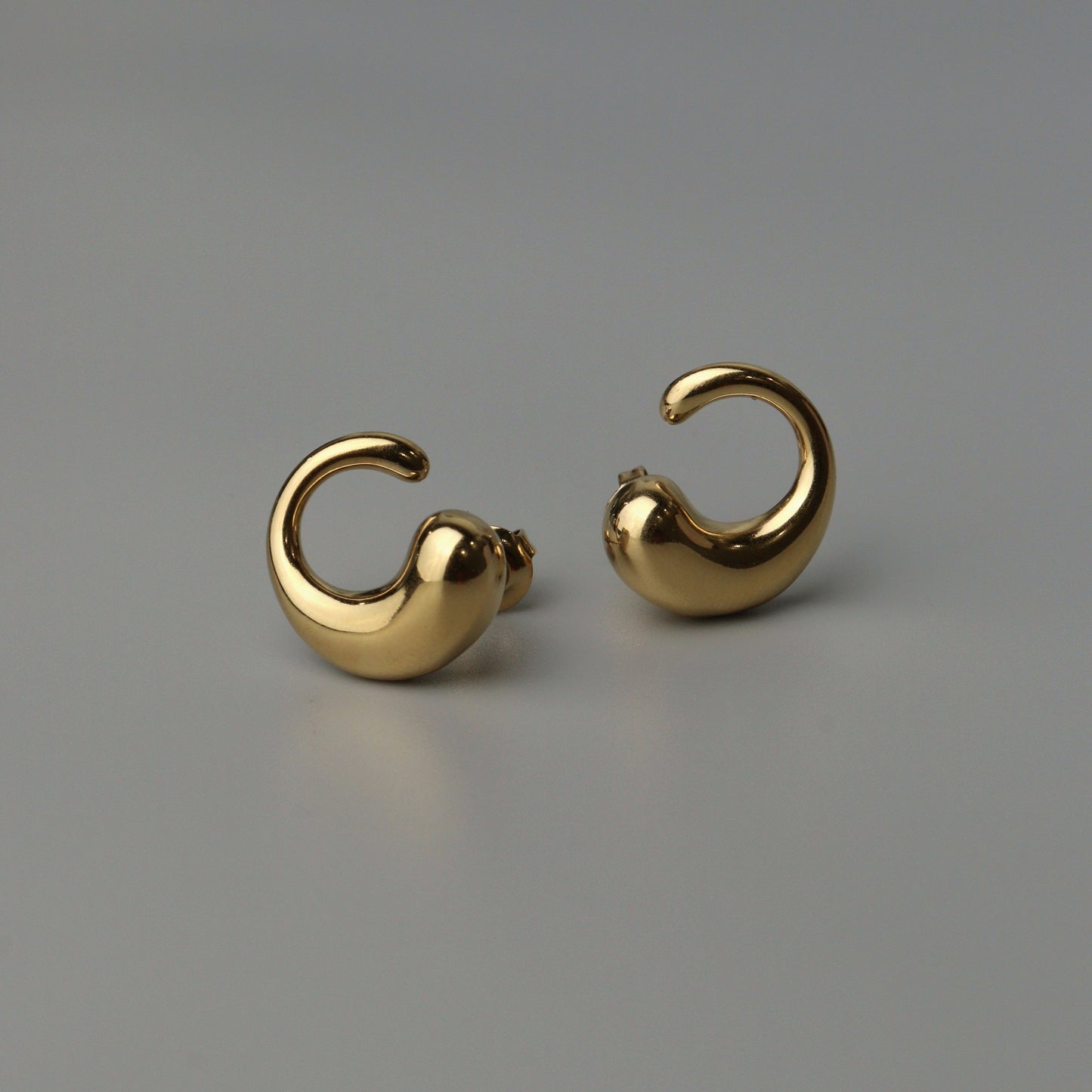 TARA C Droplet Stud