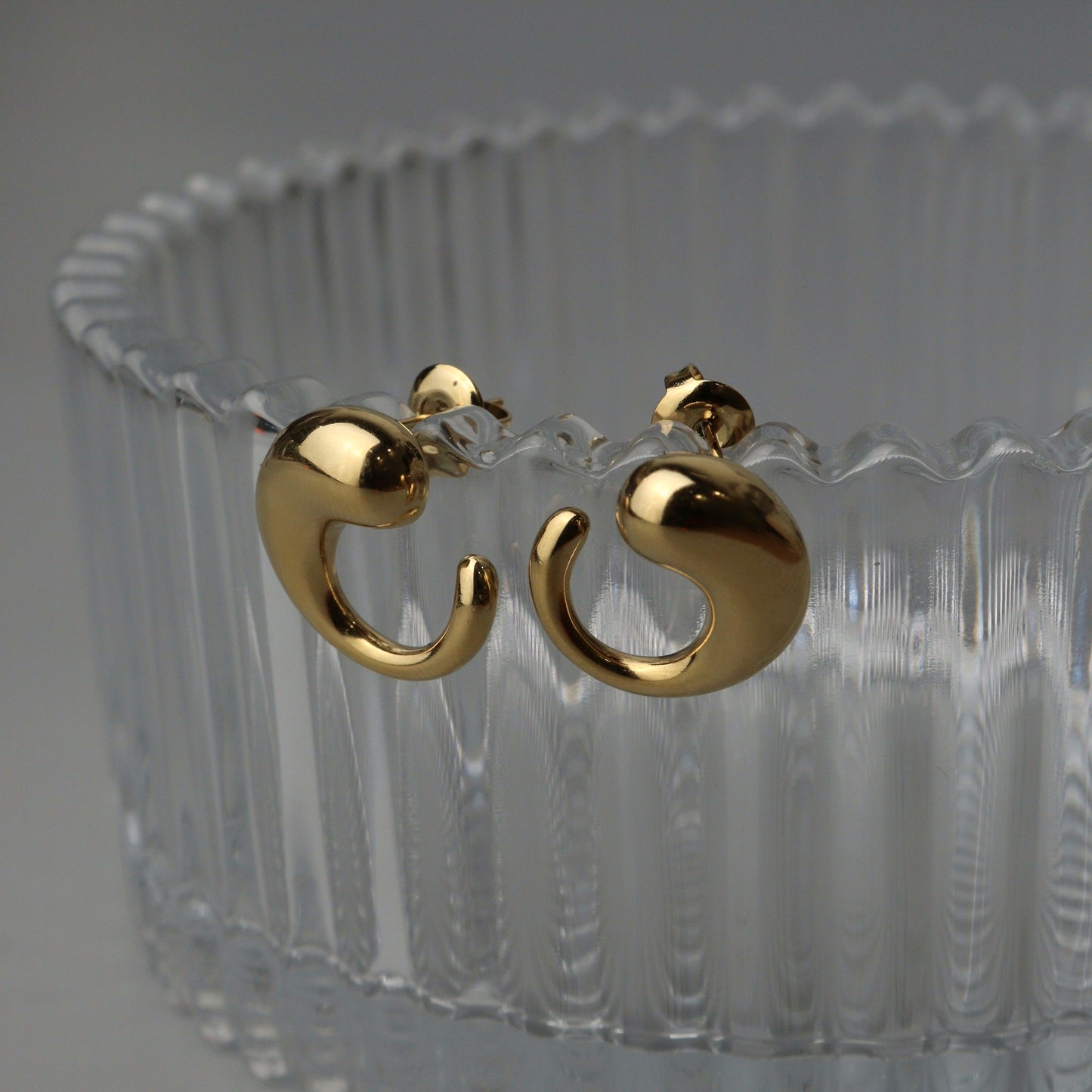 TARA C Droplet Stud