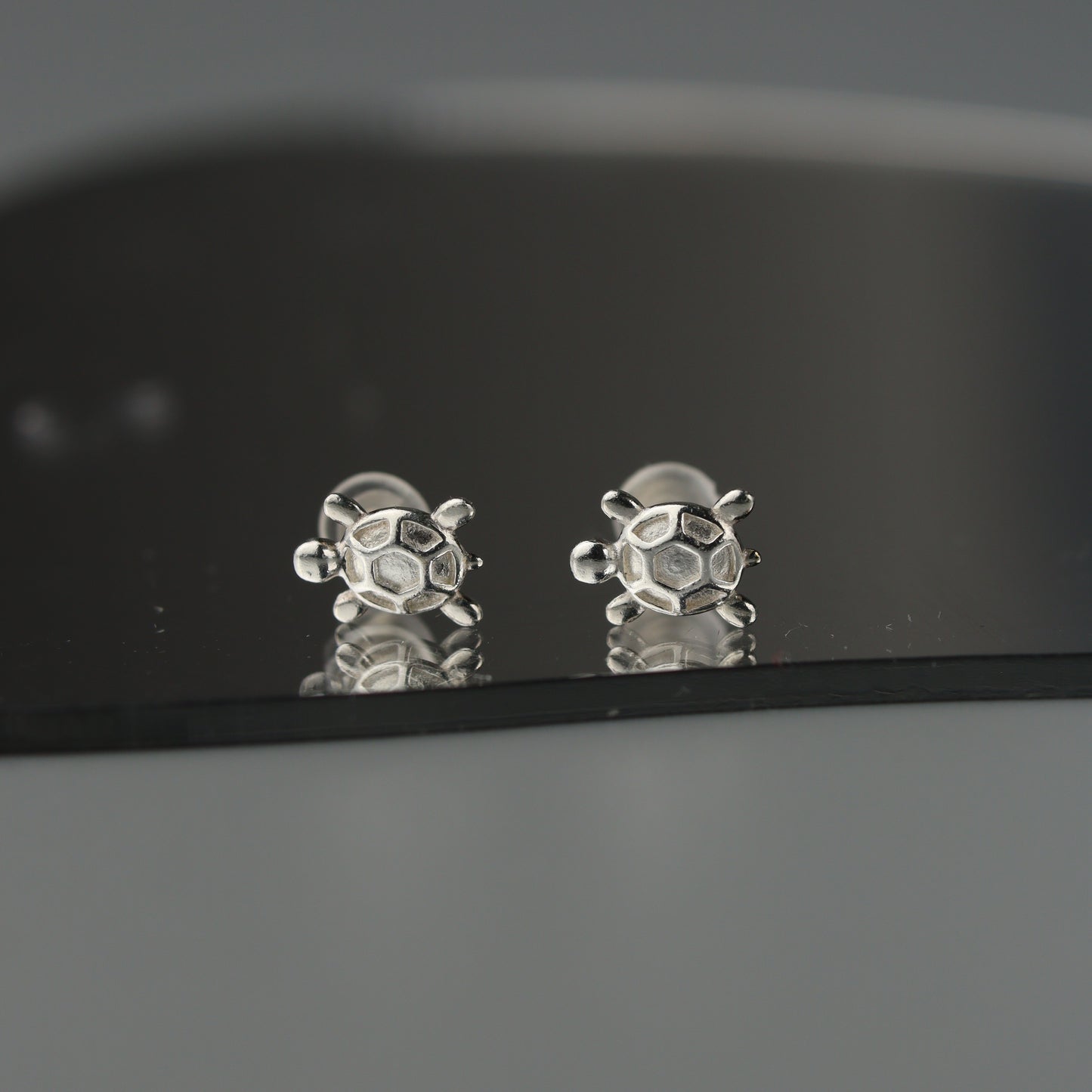 ALVIS S925 Silver Turtle Mini Stud Earrings