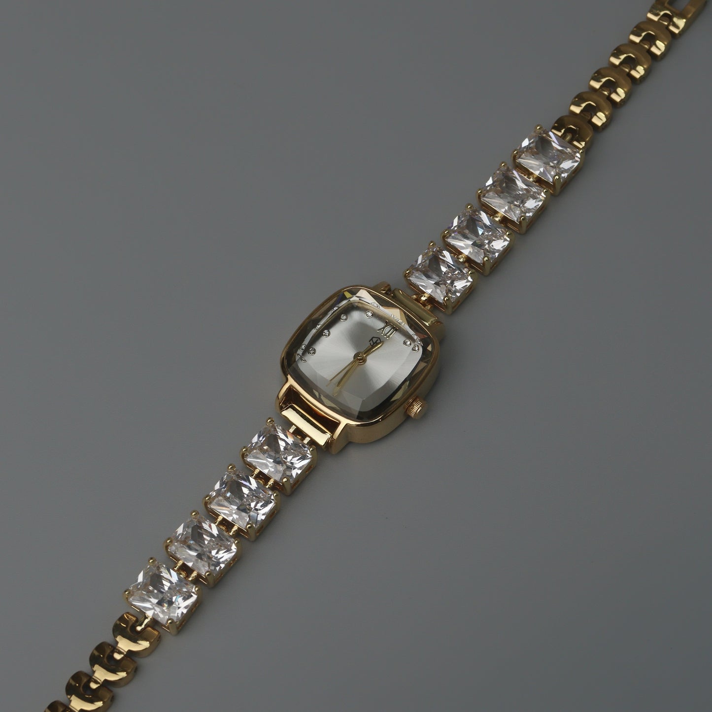 VALENCIA Square Case Fashion Quartz Thin Crystal Glass Band Strap Watches
