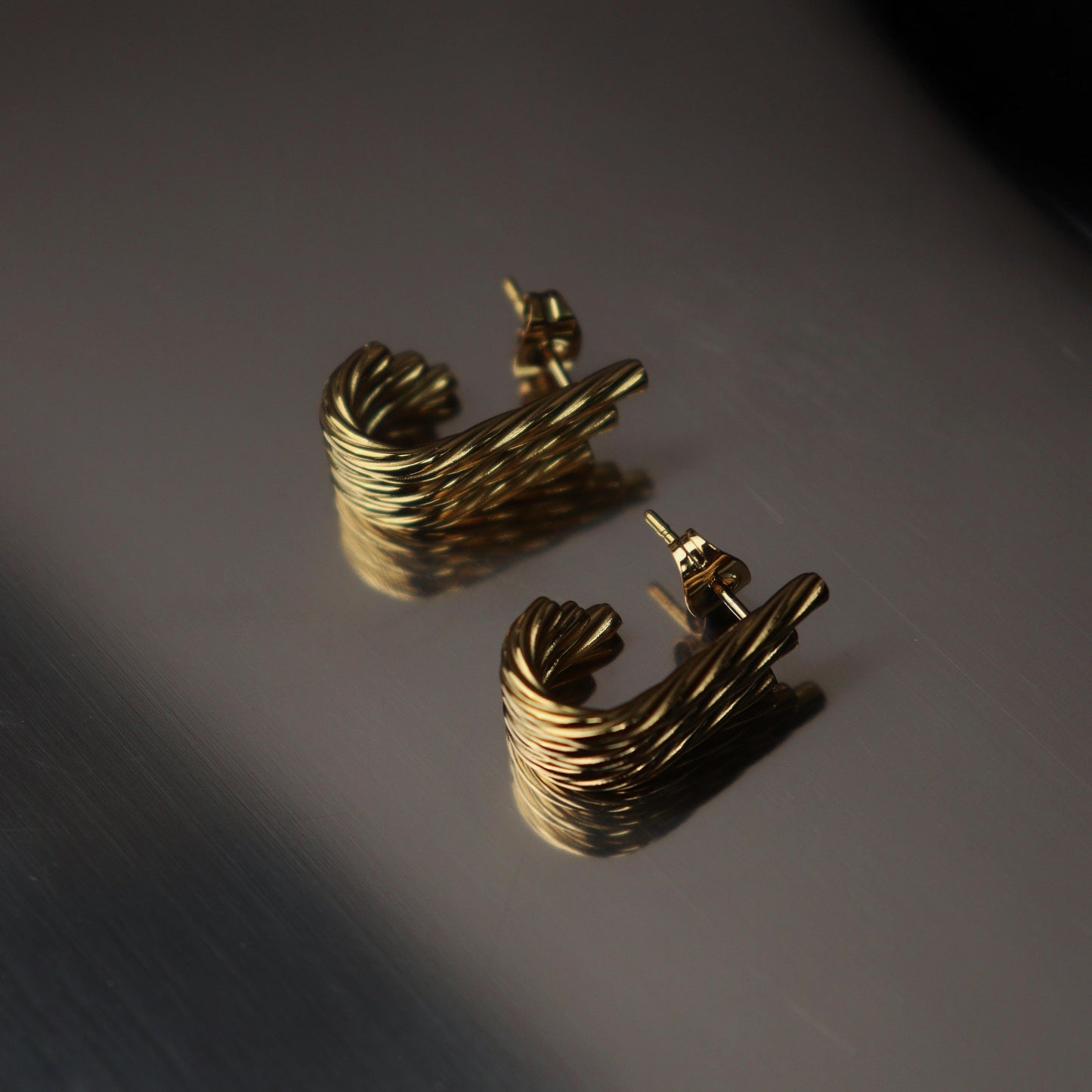 GALE 3 Layered Twisted J-Shaped Stud Earrings