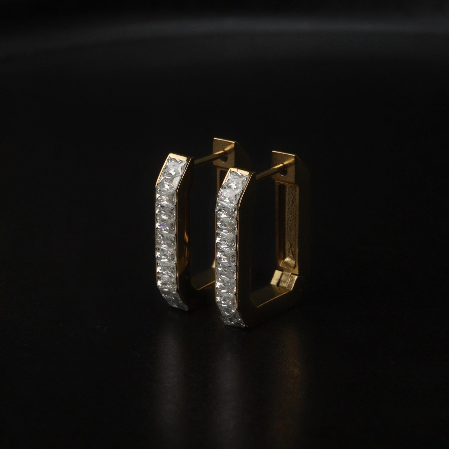 BREE Rectangle Silver/Gld Small & Big Edge Embedded Clip Earrings