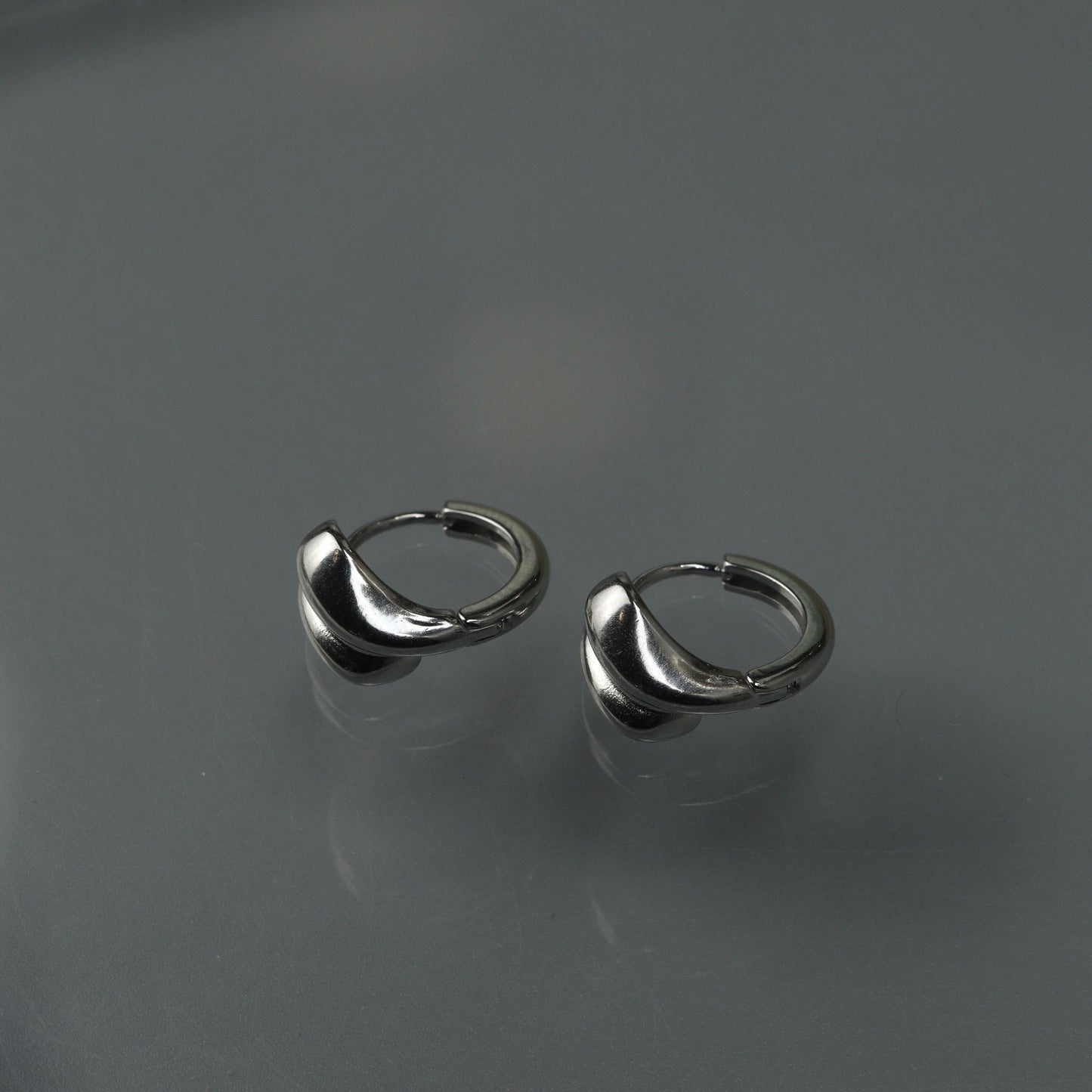 ALNIE Silver Water Drop Huggie Earrings Women's