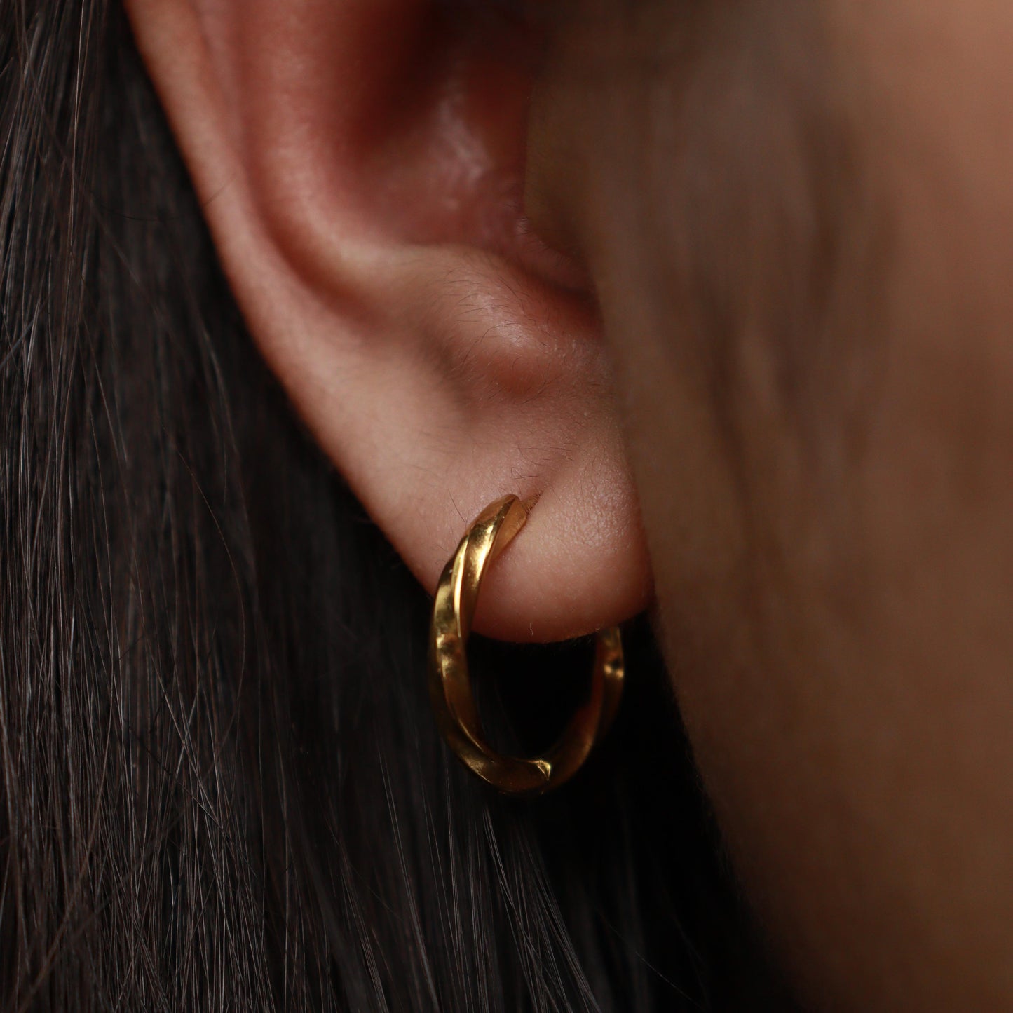 JUVIE Twisted Clip Earrings for Women