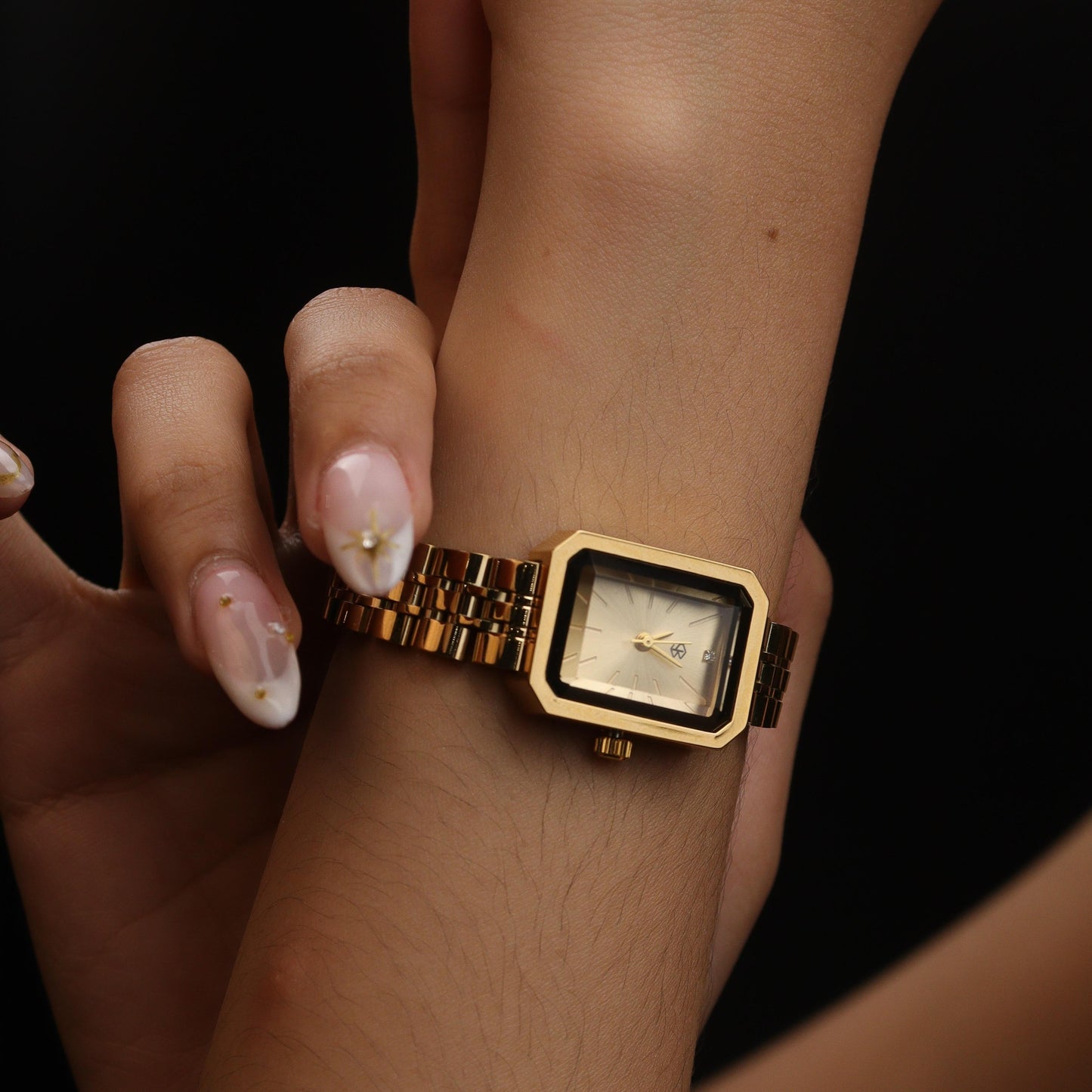 BRULEE Rectangle Case Fashion Quartz Thin Band Strap Watches