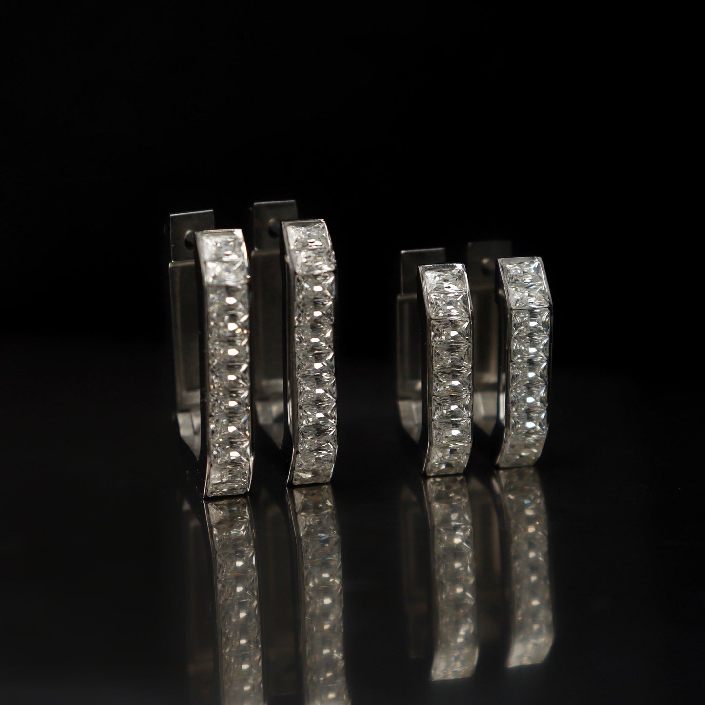 BREE Rectangle Silver/Gld Small & Big Edge Embedded Clip Earrings
