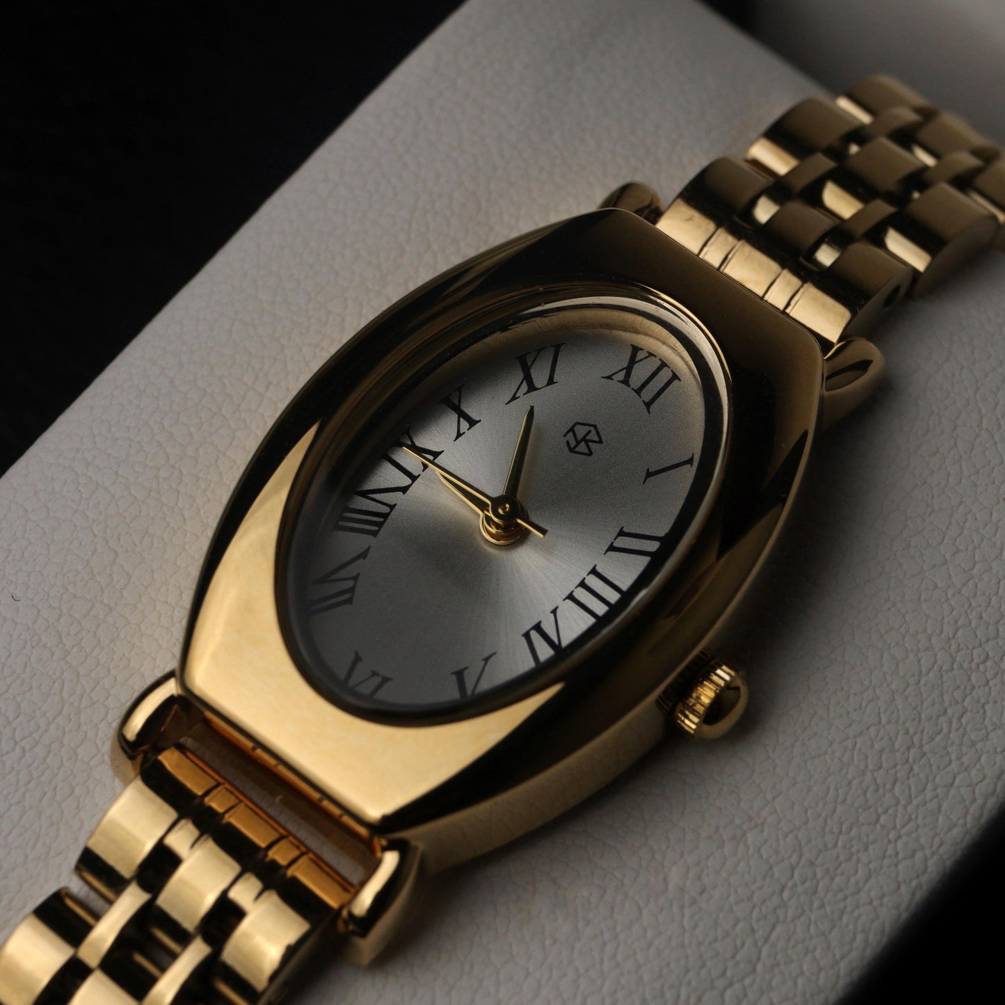 MORITZ Minimalist Retro Oval Brushed Thin Strap Fashion Women's Watches