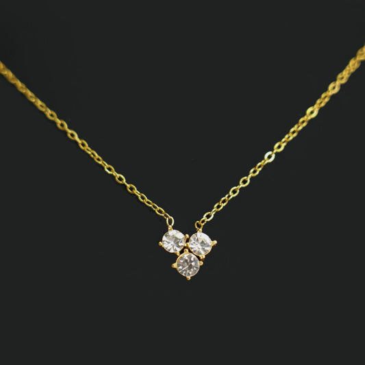QIN Round Trio Stone Pendant Chain Necklace For Women's Non Tarnish Non Fading Hypoallergenic