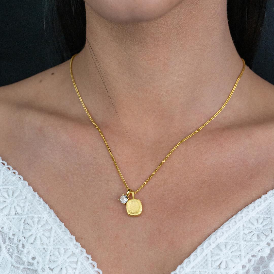 VEA Square Floral Pendant Chain Necklace For Women's