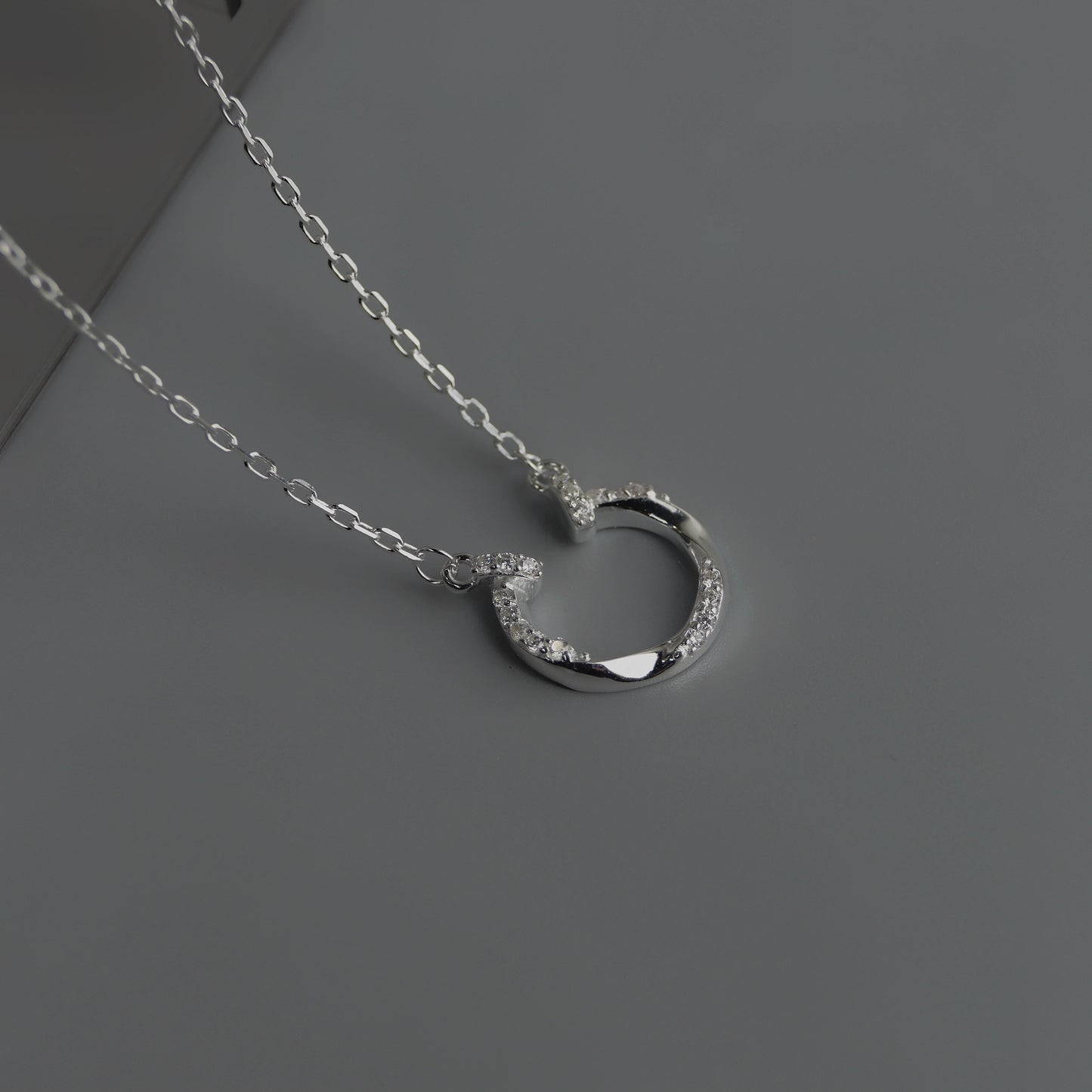 ELSIE S925 Silver Center U Shape