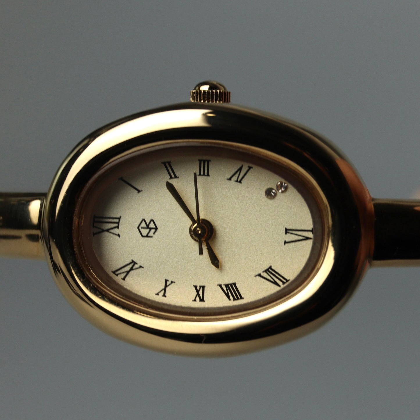 AMORI Oval Bangle Watch For Women's