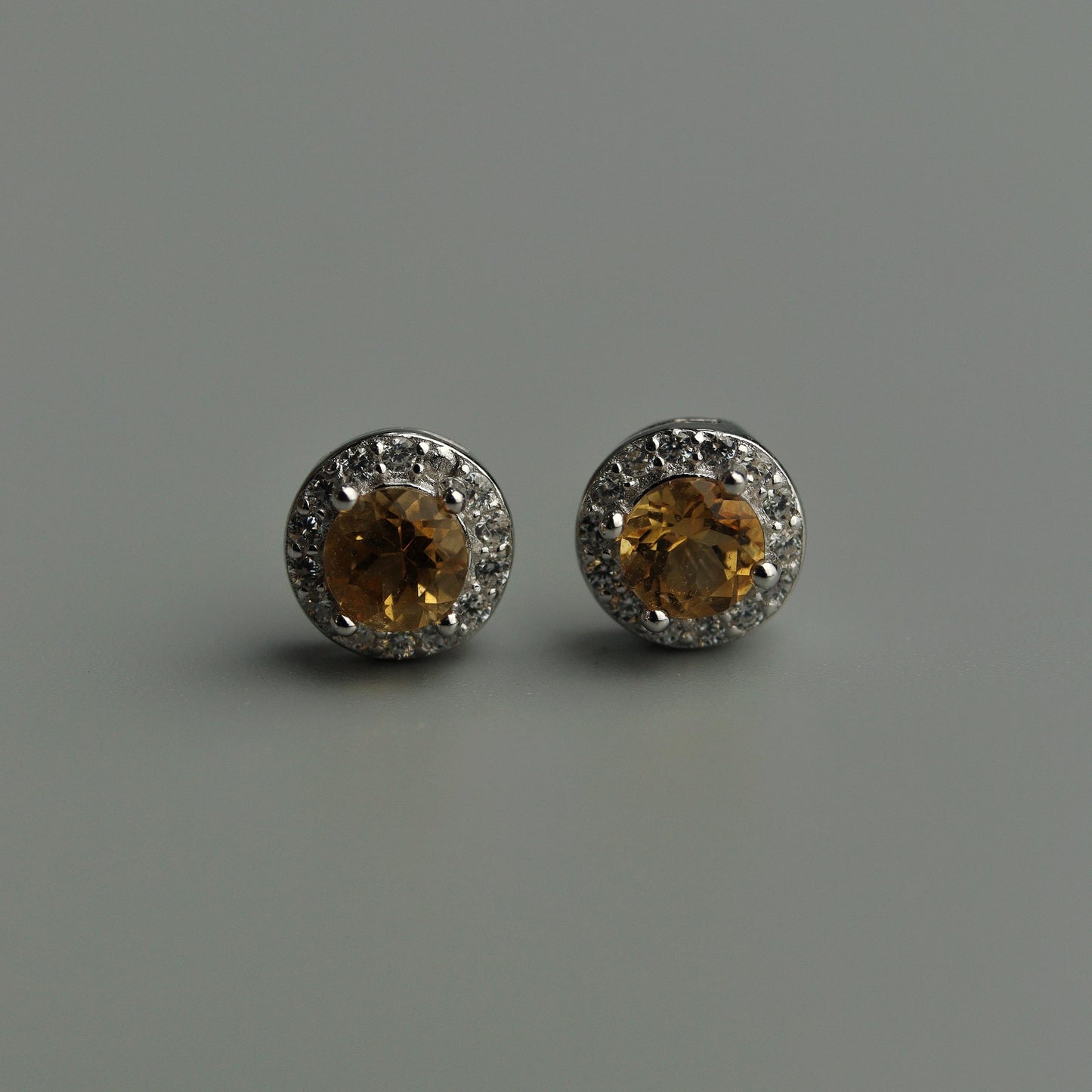 Pawnable Natural Citrine Quartz Gemstone S925 Silver Stud Earrings with AGCL Certification