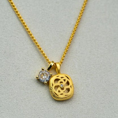 VEA Square Floral Pendant Chain Necklace For Women's