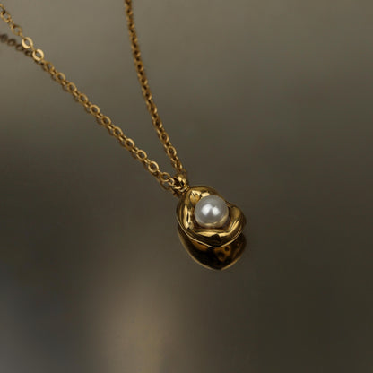 GRETEL Bean Synthetic P Pendant Chain Necklace