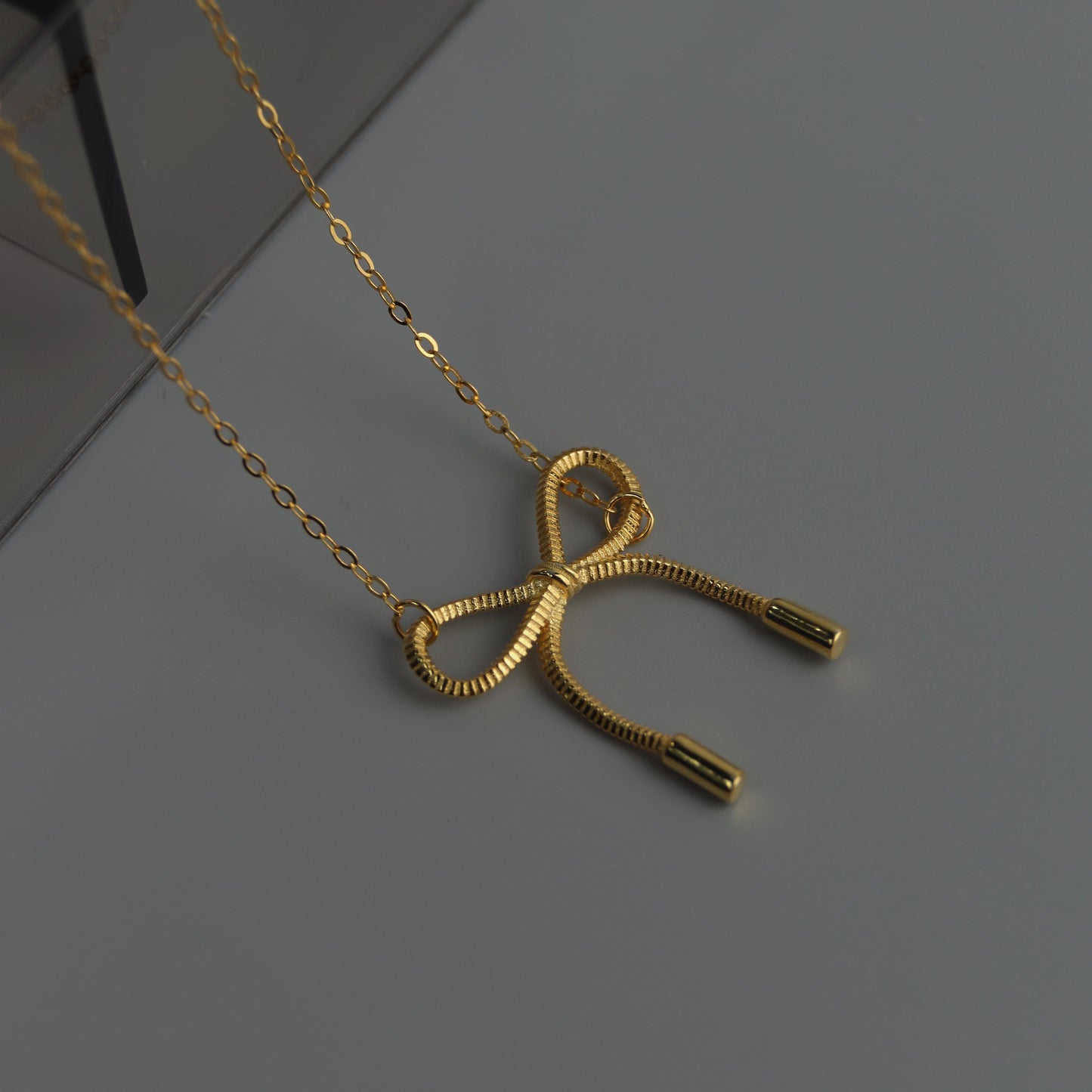 SABRINA S925 Silver Ribbon Knot