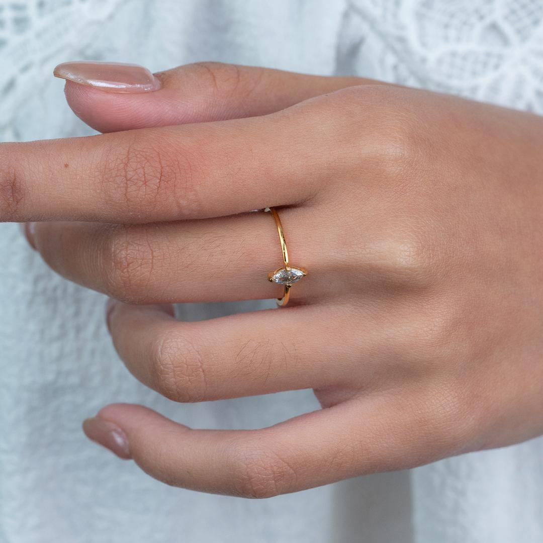LIZ Diamond Shaped Thin Ring for Women
