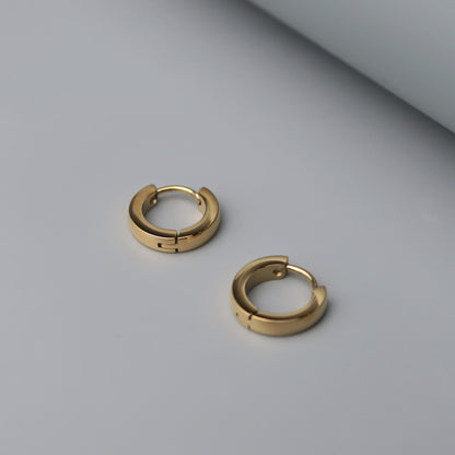 BERKE Clip Earrings