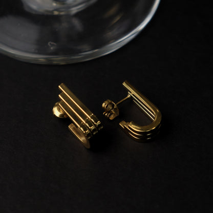 GAEL 3 Layered J-Shaped Stud Earrings
