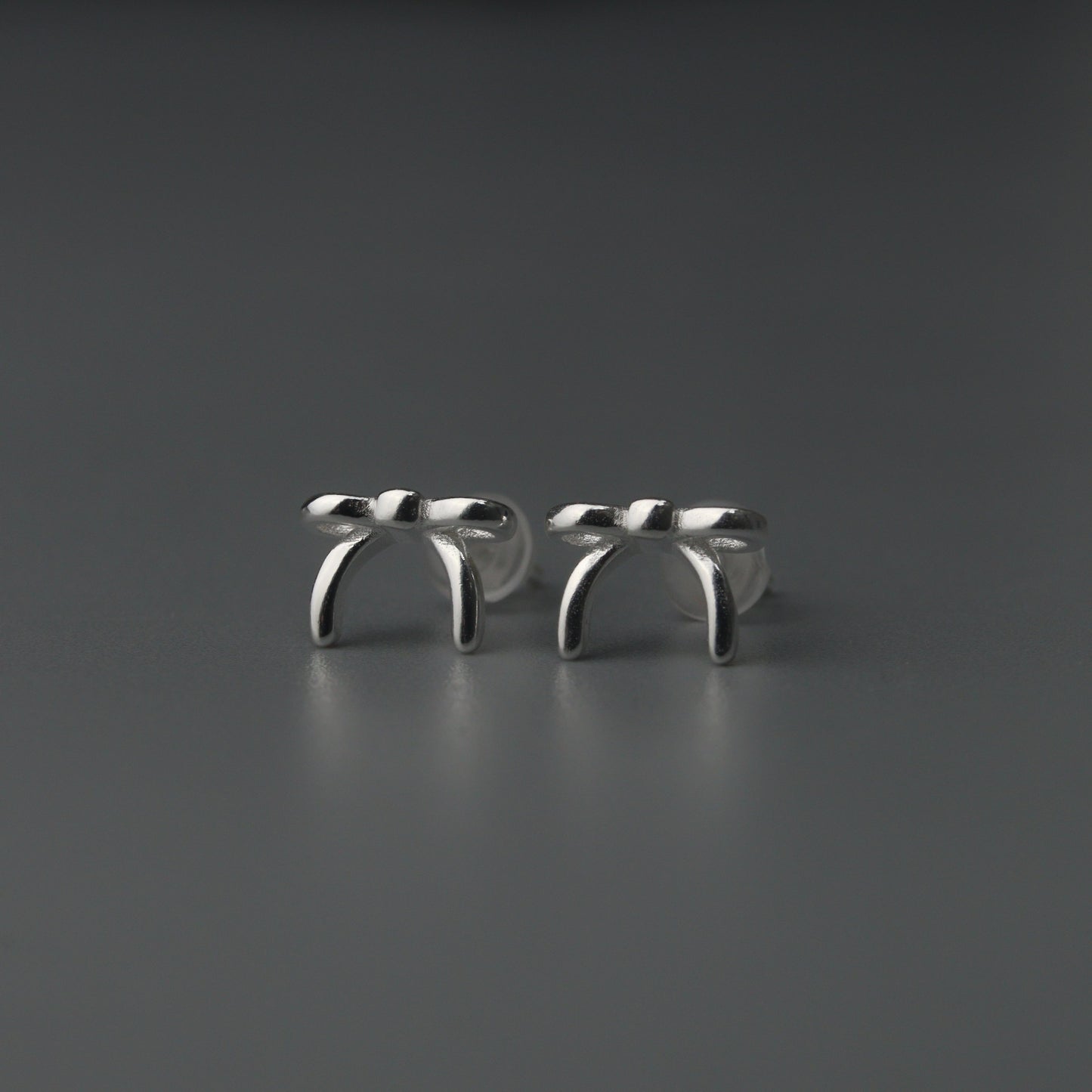TINIE S925 Silver Mini Ribbon Stud Earrings