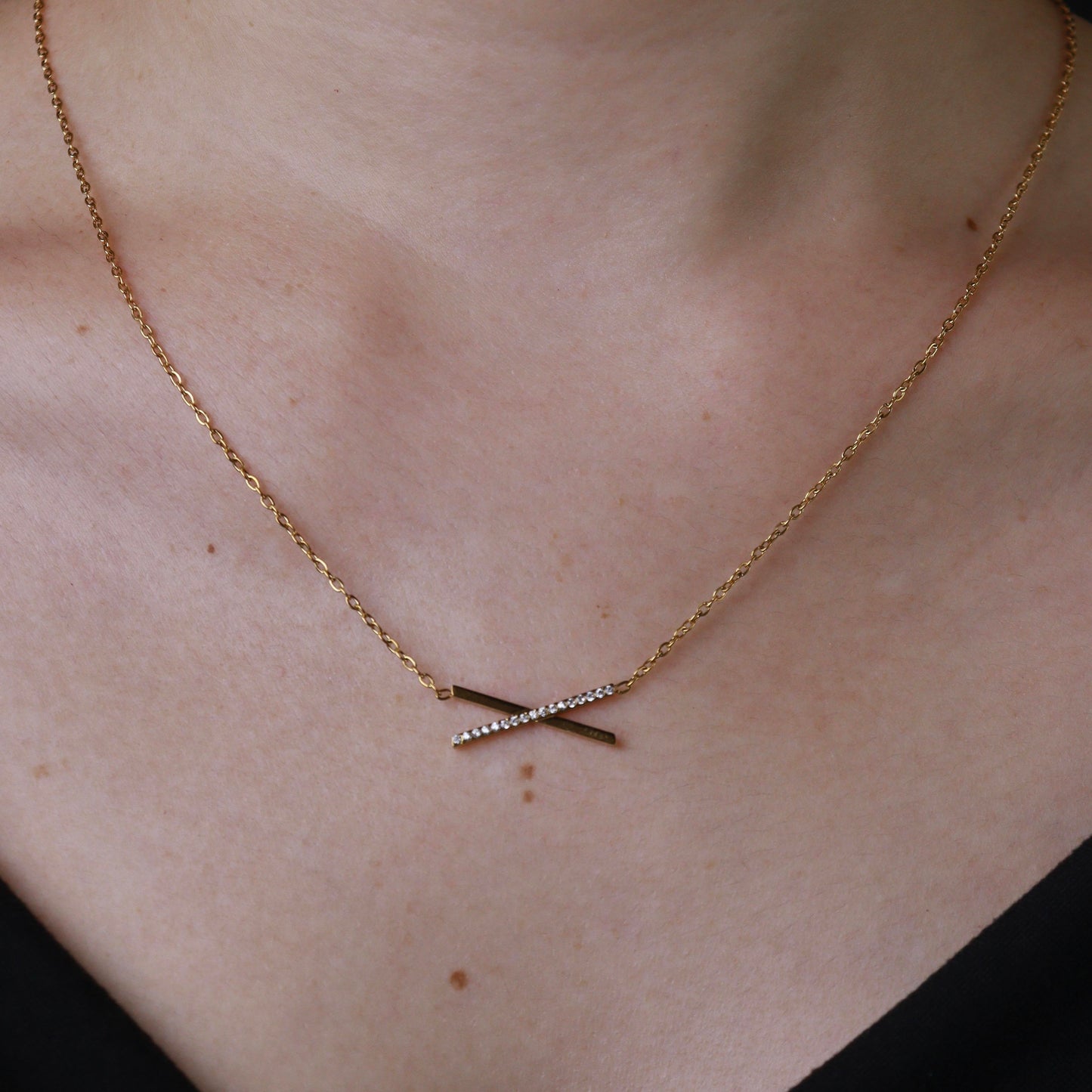 ALINA X Pendant Chain Necklace