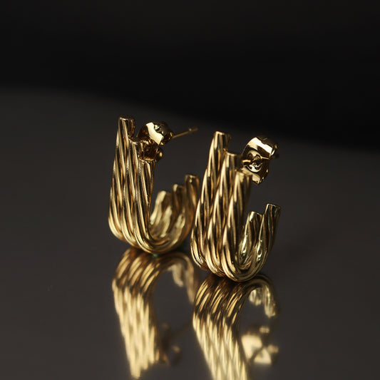 GALE 3 Layered Twisted J-Shaped Stud Earrings