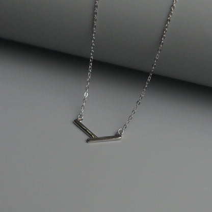 SIVAN S925 Silver Geometric V Necklace