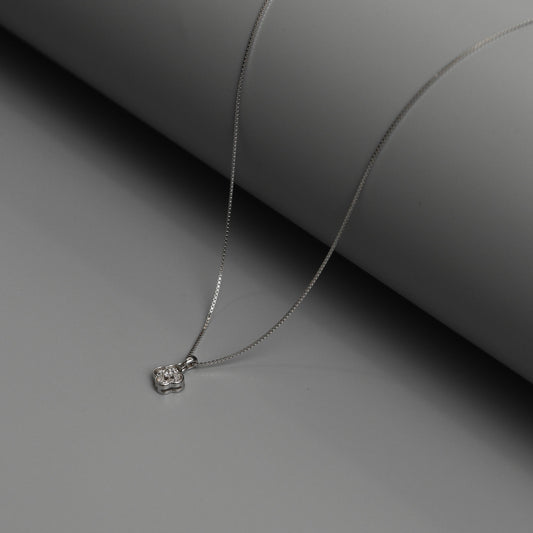 EVERLY S925 Silver Flower Pendant Chain Necklace for Women