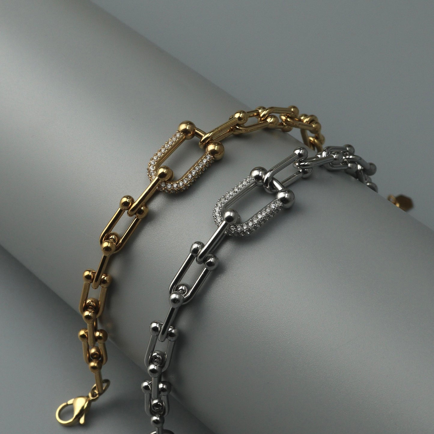 BENICE Gld/Silver Centered U Full Embedded Hollow Buckle Bracelet Fashion