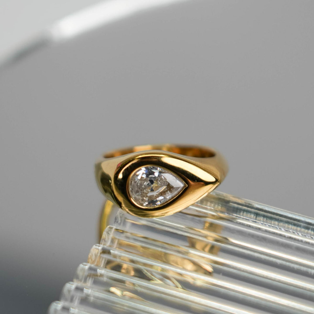 TEVA Centered TearDrop Shape Rings