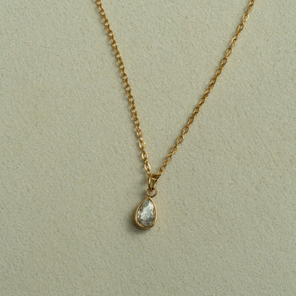BRILLIANCE STONE Pendant Chain Necklace For Women's
