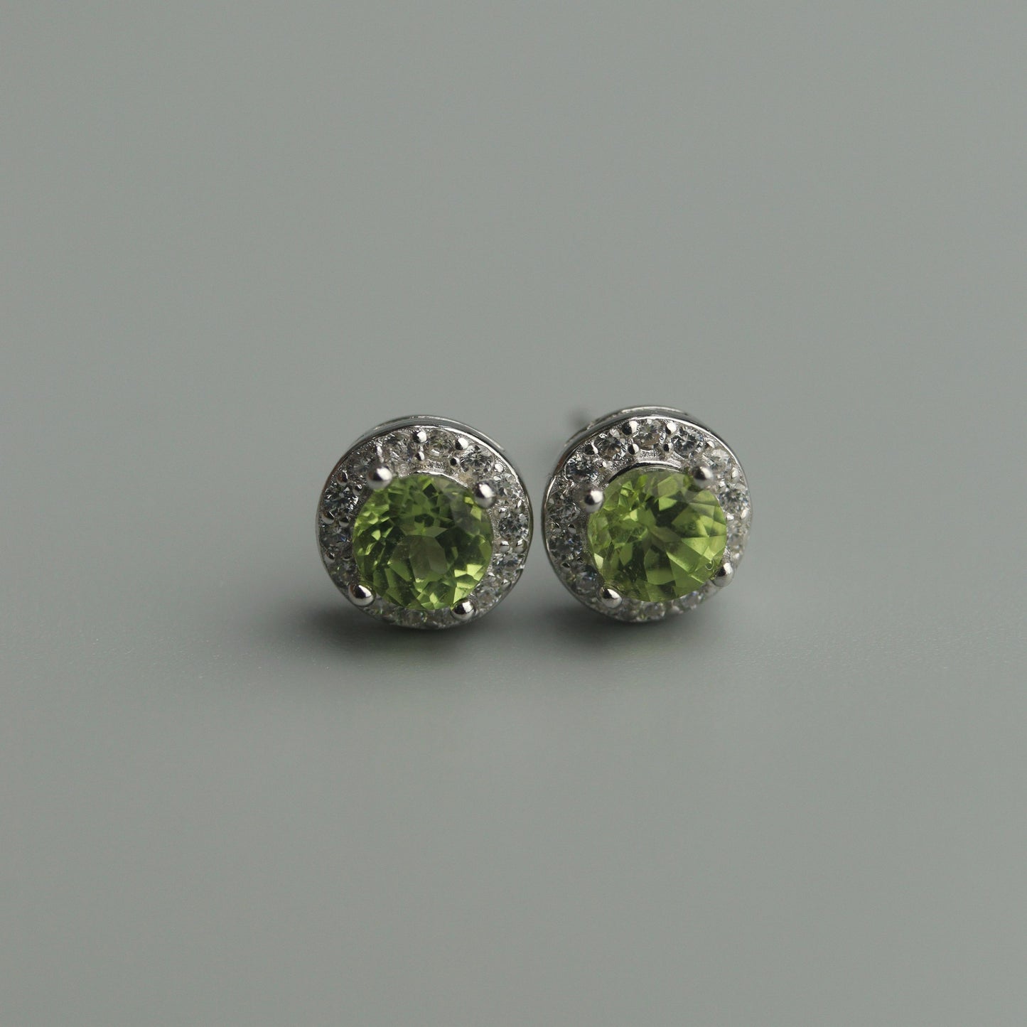 Pawnable Peridot Gemstone S925 Silver Stud Earrings with AGCL Certification