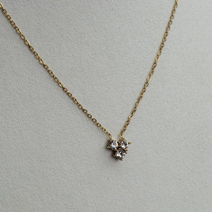 QIN Round Trio Stone Pendant Chain Necklace For Women's Non Tarnish Non Fading Hypoallergenic